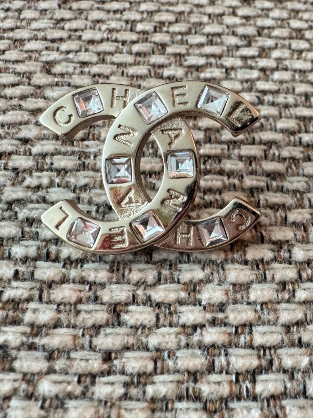 Limited Edition Classic Chanel CC Crystal Embellished Gold Plated Earrings - Picture 3 of 8